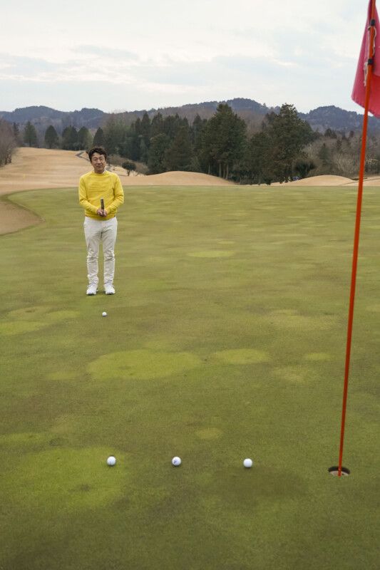 傾斜で曲がるラインの打ち方！パッティングが上達するレッスン