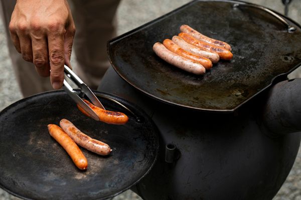 キャンプ飯も簡単に作れる！調理用薪ストーブが画期的すぎる…！