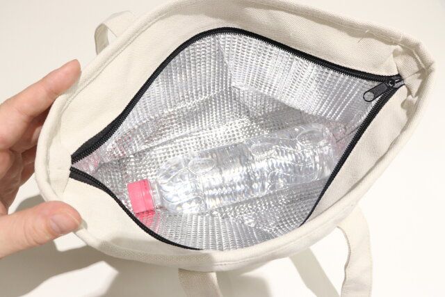 ダイソー 舟形ランチバッグ アルミ蒸着フィルム
