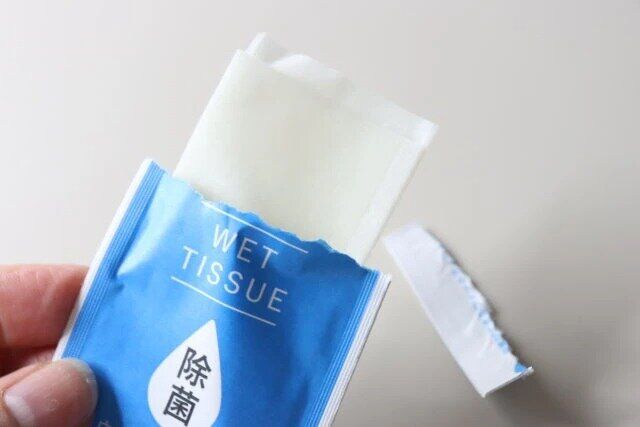 ダイソーの個包装の除菌ができるウェットティッシュ