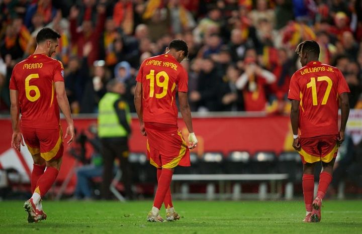 パンツ下げ過ぎと批判された17歳スター、42歳レジェンドに反撃！チームメイトは「もっと下げて（笑）」