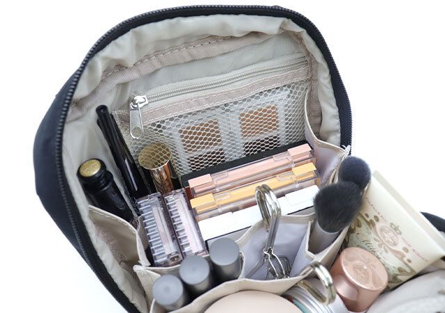 BRILMY黒コスメポーチ付録レビュー視認性の高さ