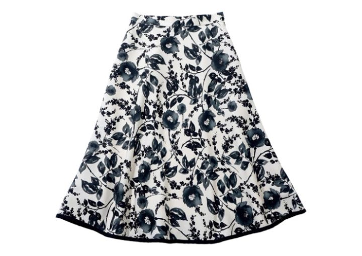 花柄フレアスカート