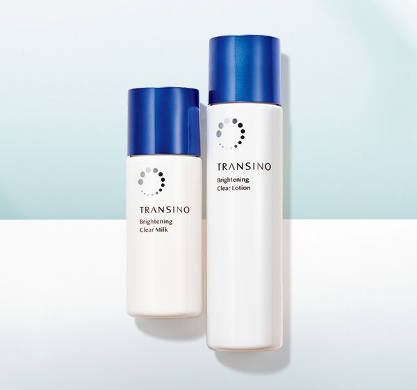 【左】ブライトニングクリアミルク 【右】ブライトニングクリアローション