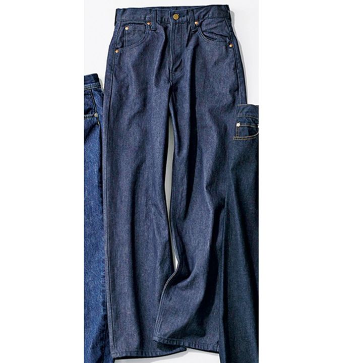 リーの濃紺デニムはメンズライクな感じが今っぽい