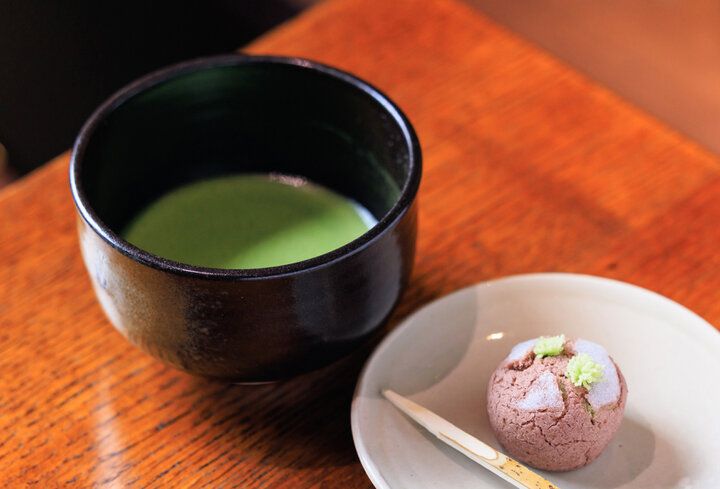 京都・寺町の老舗「一保堂茶舗 京都本店」で出会う、ていねいに淹れた極上の日本茶