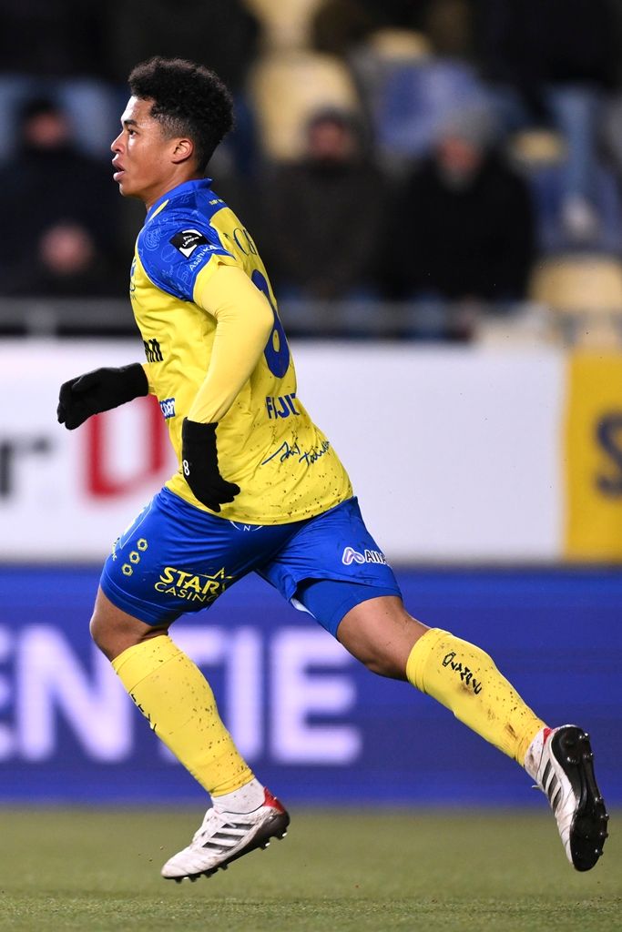 サッカー日本代表、全選手の契約メーカーと着用スパイク一覧（2025年3月シリーズ完全版）