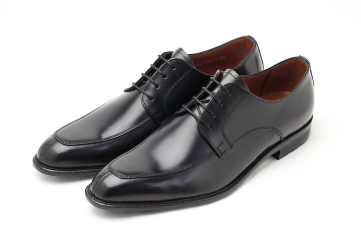 革靴に必要なにおい対策とは？