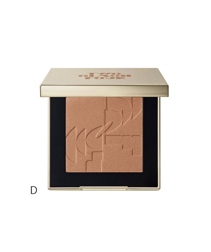 オールオーバーフェイスブラッシュ DIM BEIGE （TWO SLASH FOUR）