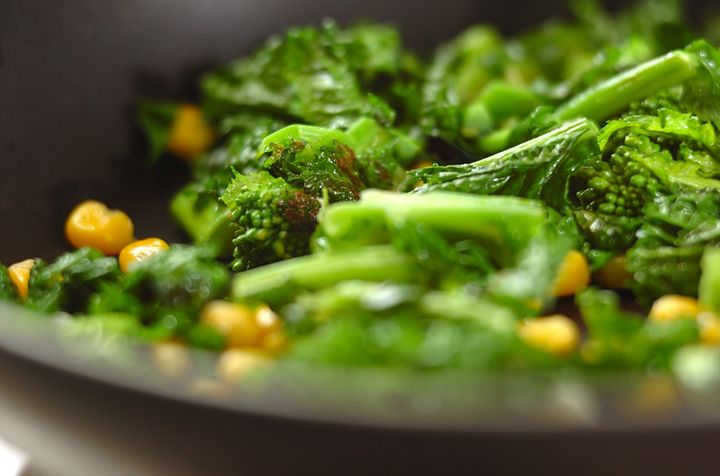 菜の花のペペロンチーノの作り方1