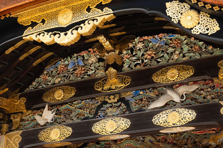 二条城・二の丸御殿の入口となる「唐門」