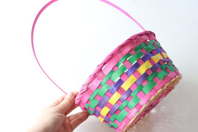 イースター竹バスケット（取っ手付、カラーB） デザイン