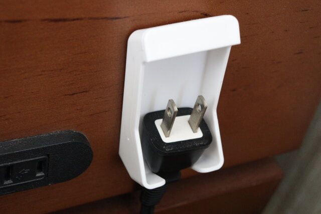 コンセントプラグホルダー 使用例