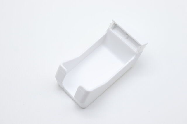 コンセントプラグホルダー