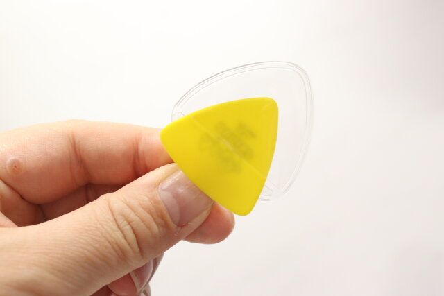 キャンドゥ ピックカバーキーホルダー ピック 入れ方