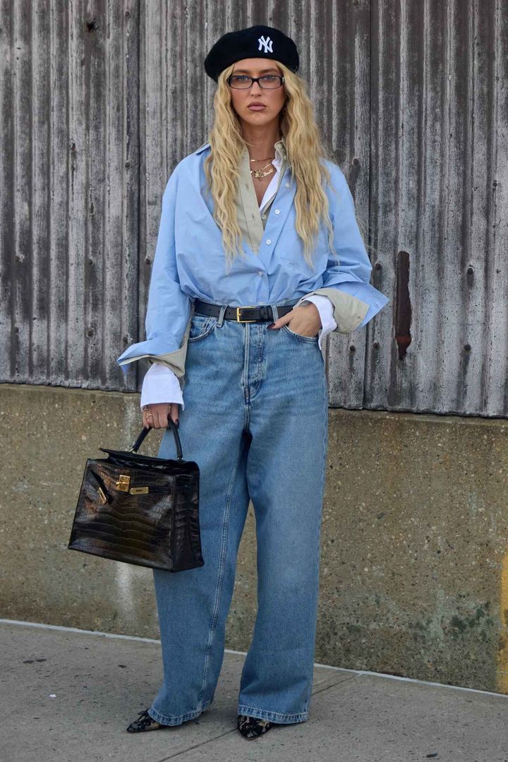 画像: ベレー帽 × メガネで顔周りのお洒落も抜かりなく