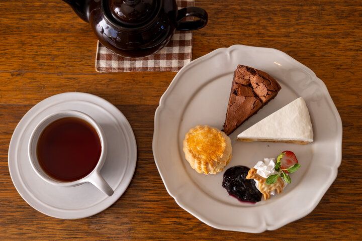 愛らしいスワンクッキーやシンプルなスコーンに心ときめく♪ 茨城県水戸の人気カフェ「BAKESHOP LOTERIE」へ