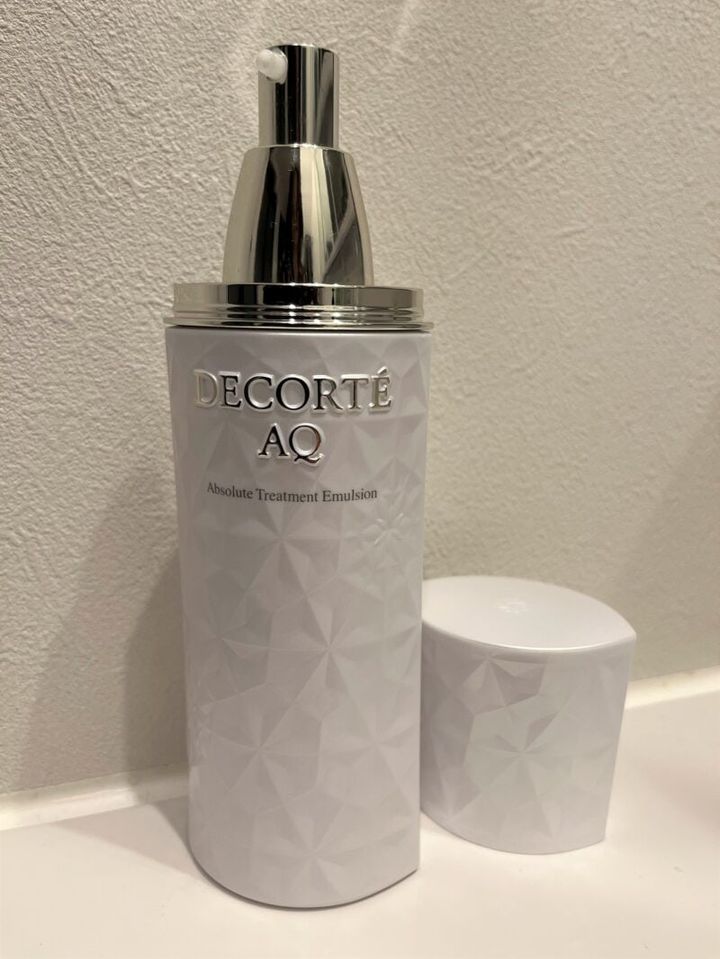 コスメデコルテ AQアブソリュートエマルジョンマイクロラディアンス