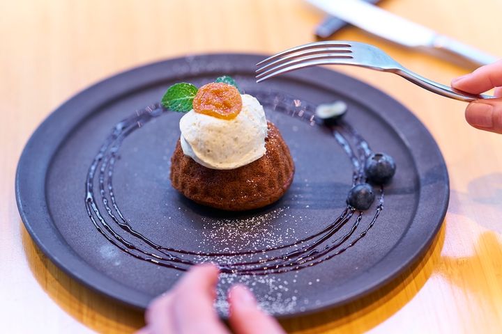 「スパイスキャロットケーキ」990円