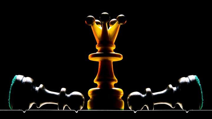 日本人は自由主義より権威主義的なストーリーのほうに説得力を感じてしまう