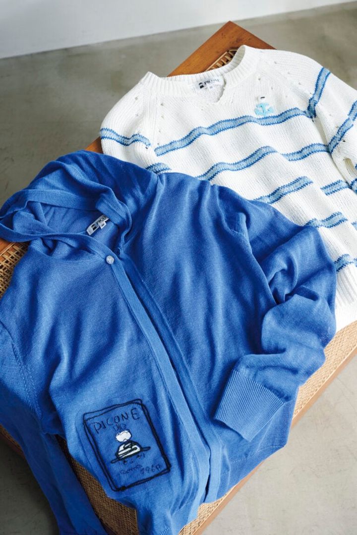 ボーダー柄ニット¥44,000、ニットパーカ¥49,500／ともにスタジオ ピッコーネ（ビキジャパン）