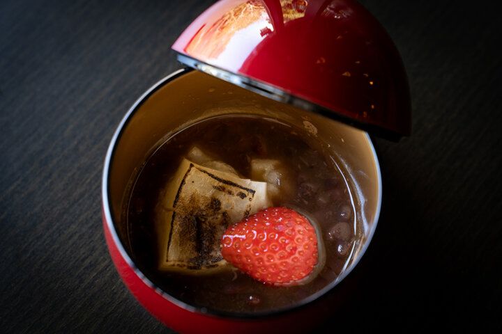 金沢城の景色とともに楽しむ「見城亭」のストロベリーアフタヌーンティー