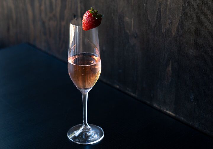 金沢城の景色とともに楽しむ「見城亭」のストロベリーアフタヌーンティー