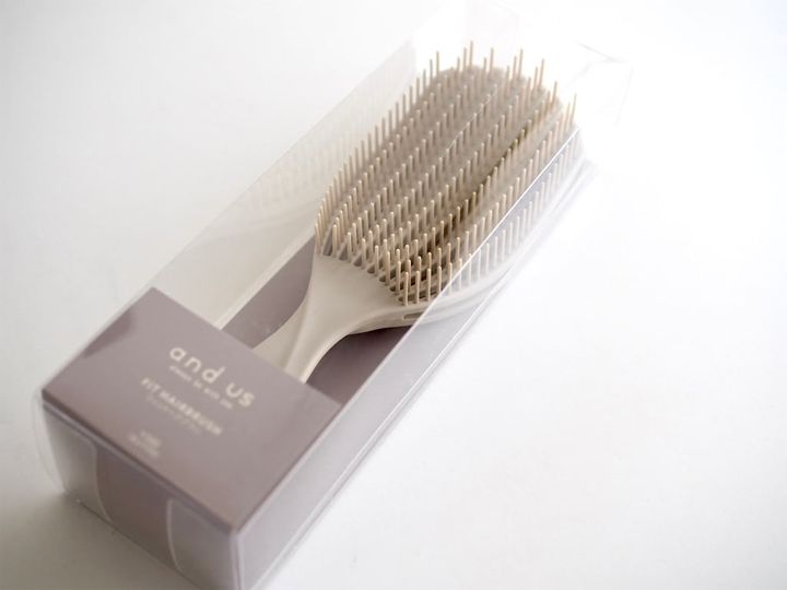 フィットヘアブラシ