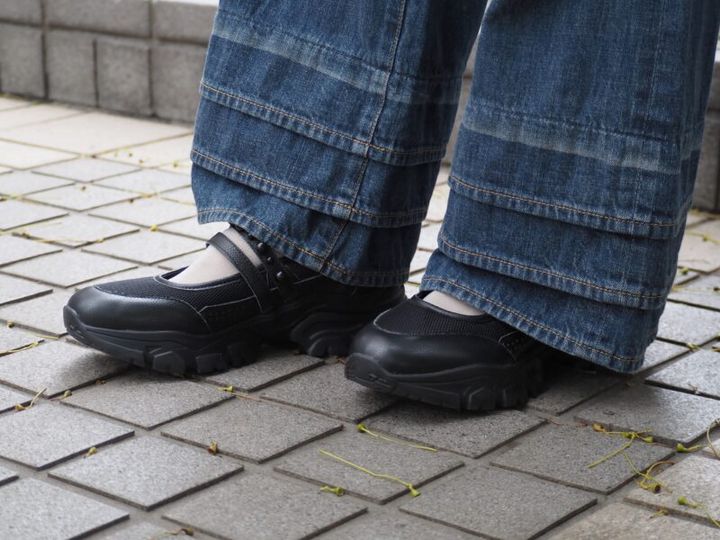 ストラップサンダル