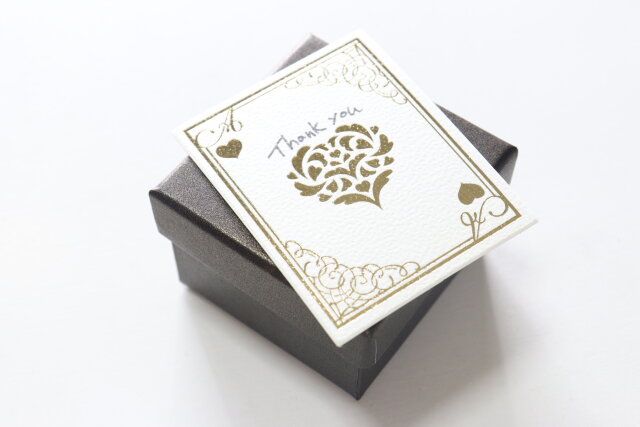 セリアの箔押しコレクションカードはメッセージカードにおすすめ