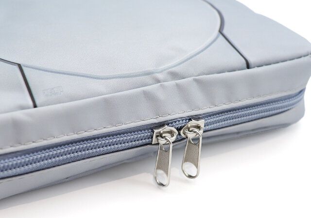 smart5月号付録のプレイステーションのポーチ5