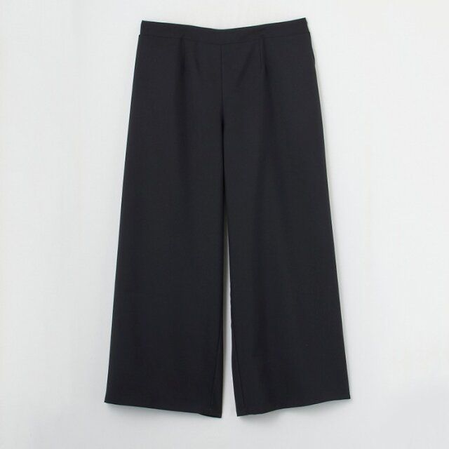 しまむらのワイドパンツ