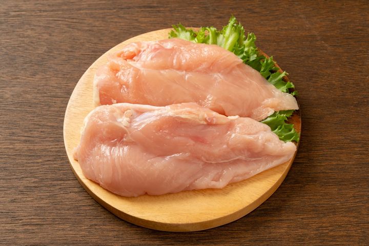 鶏のむね肉の調理時にパサつかないようにするには？