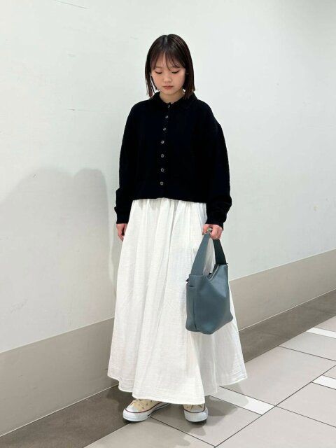 黒カーディガンコーデ3