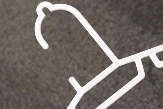 ダイソー ハンガー（40cm、5本） フックの形