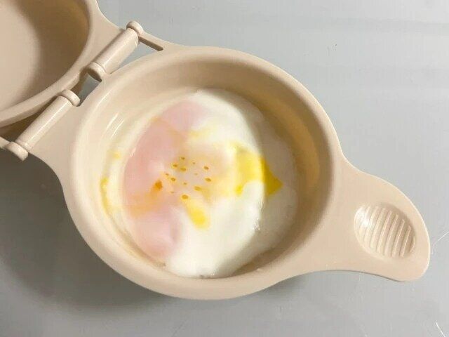 3COINS スリーコインズ スリコ 《レンジで簡単》目玉焼きクッカー／KITINTO 使用例