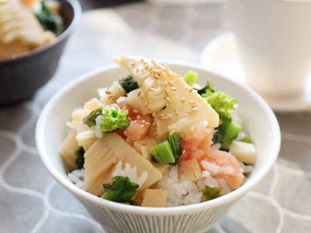 たけのこと菜の花のたらこ入り混ぜごはん
