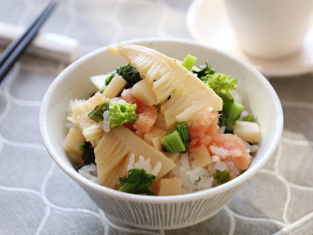 たけのこと菜の花のたらこ入り混ぜごはん