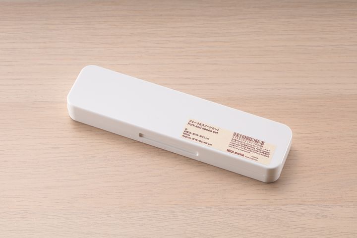 若者に人気のブランド 無印良品】で見つけた“990円アイテム”がもう手放せない その他