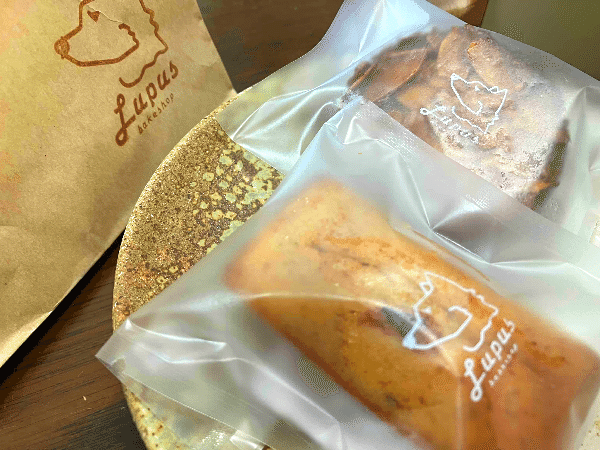 テイクアウトの焼き菓子