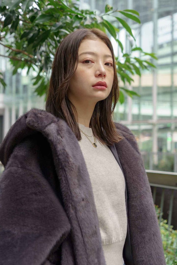 画像3: 冬の肌見せと骨格に合わせたシルエットがポイント