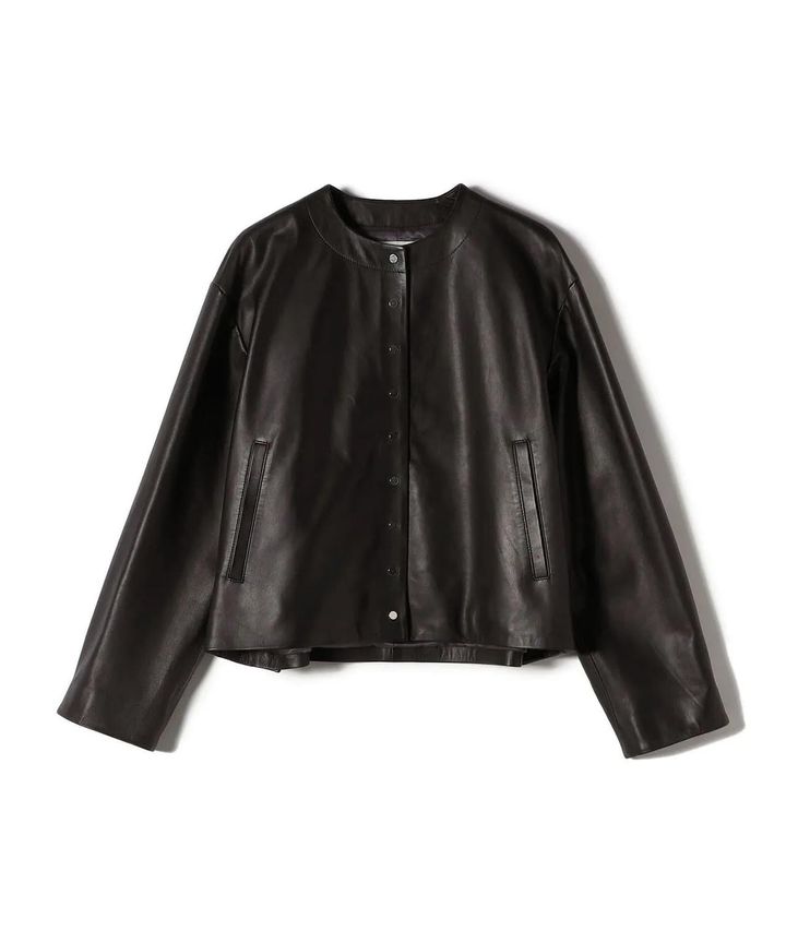 画像: 「SHEEP レザー ノーカラー ブルゾン」￥83,600 出典：シップス