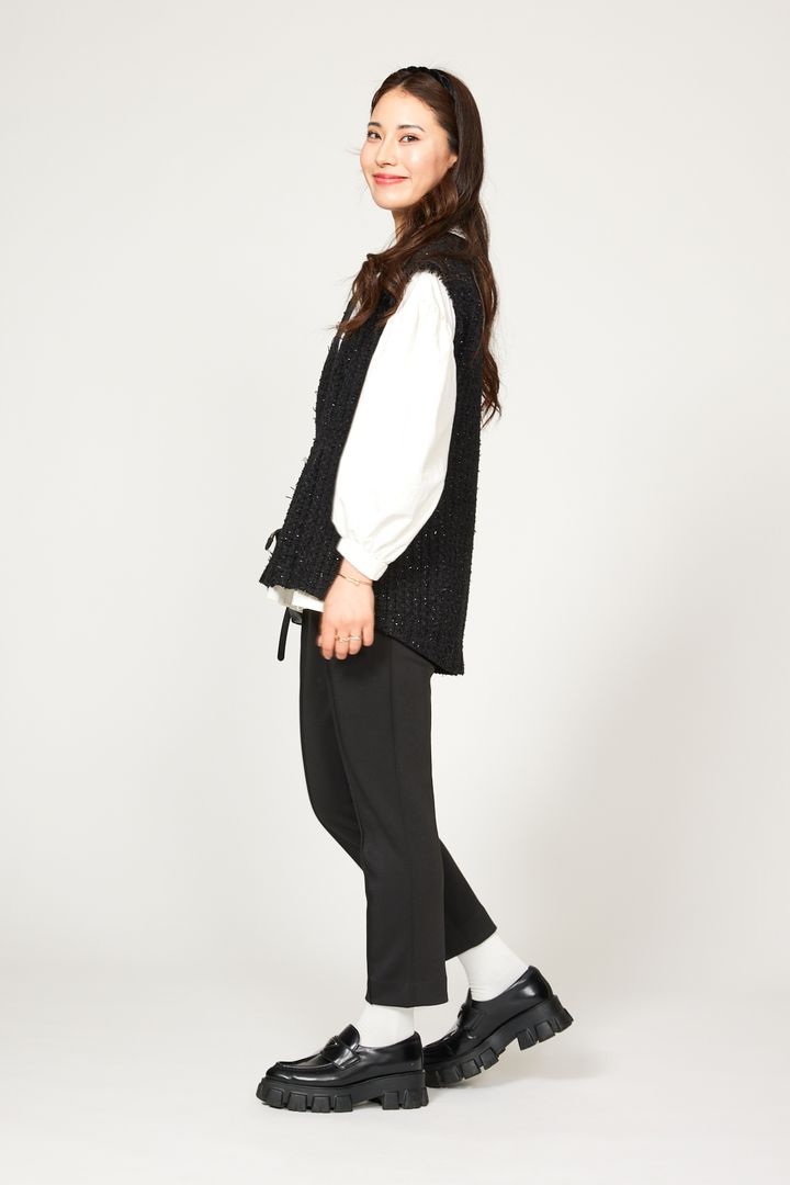 クラウドチームVERYデラクナー友理の春のジレの着こなし_横