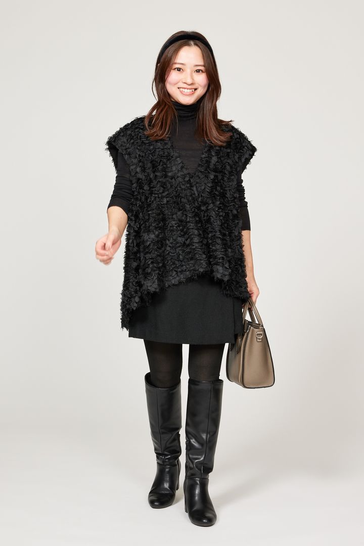 クラウドチームVERY小林千尋の春のジレの着こなし前