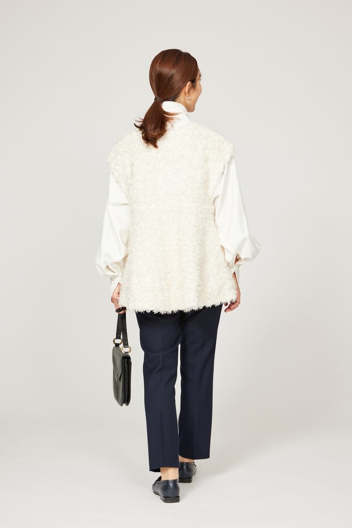 クラウドチームVERY明賀琴絵のセレモニージレコーデ_後ろ