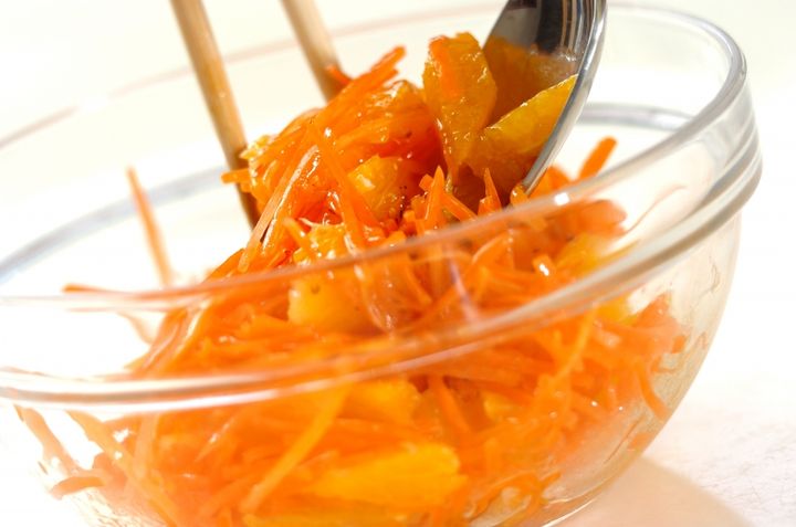 ニンジンとオレンジのサラダの作り方1