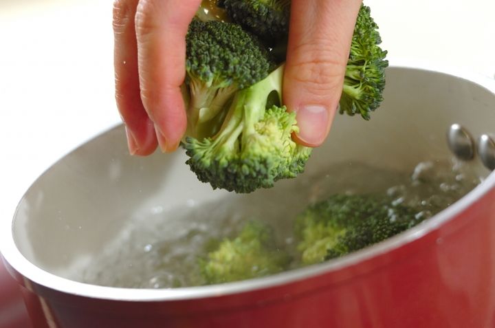 ブロッコリーの肉みそあんかけの作り方1