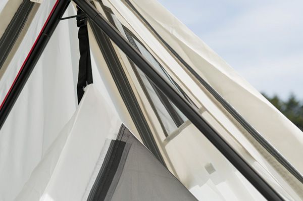 “雨キャンプ”上級者は絶対やってる！簡単にできる対策が神過ぎた…！