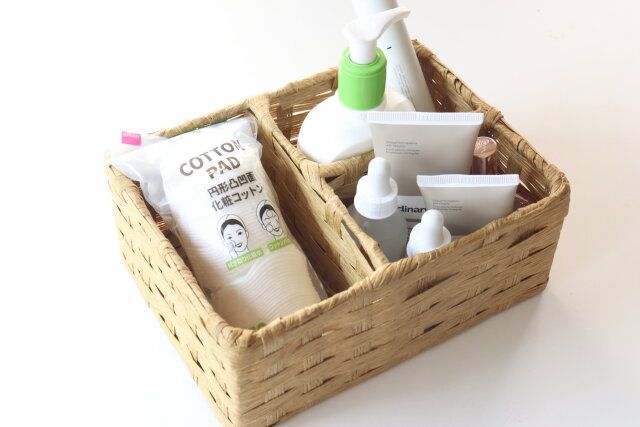 ペーパー収納（仕切り） スキンケアグッズ収納