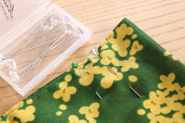 長いマチ針（クリアヘッド、10個） 使用例